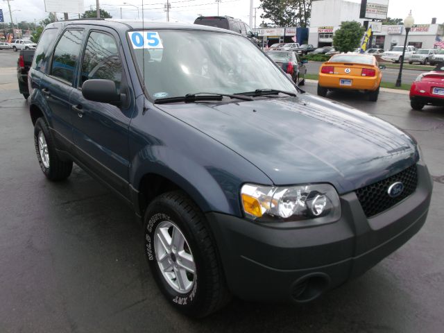 2005 Ford Escape Reg Cab 159.5 WB C5B