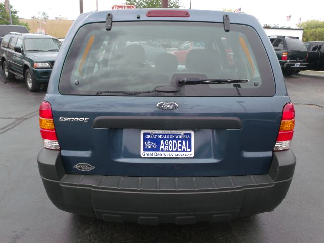 2005 Ford Escape Reg Cab 159.5 WB C5B