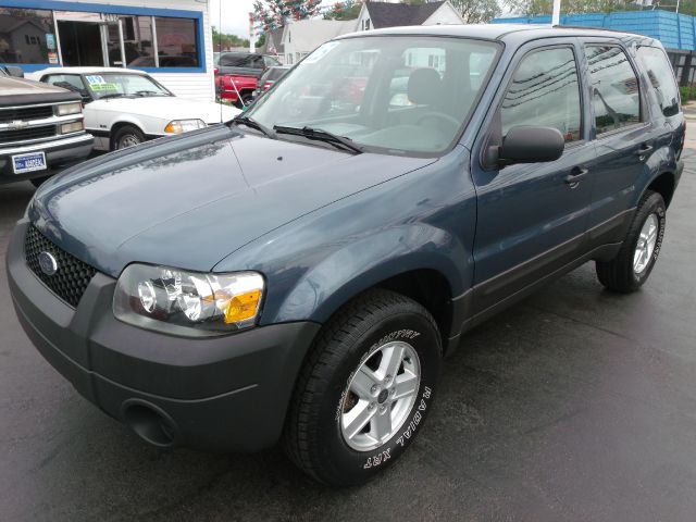 2005 Ford Escape Reg Cab 159.5 WB C5B