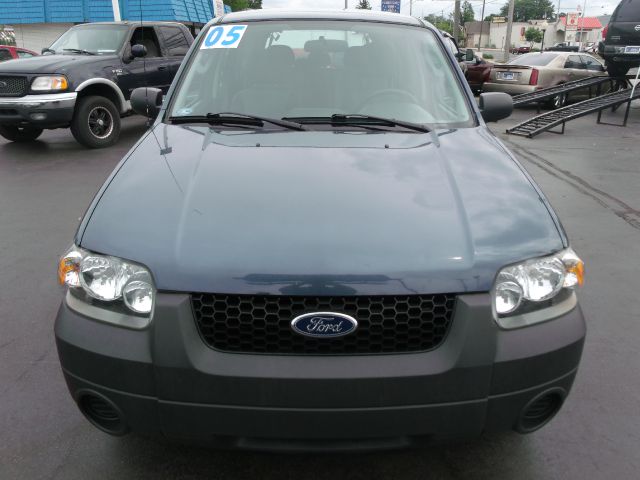 2005 Ford Escape Reg Cab 159.5 WB C5B