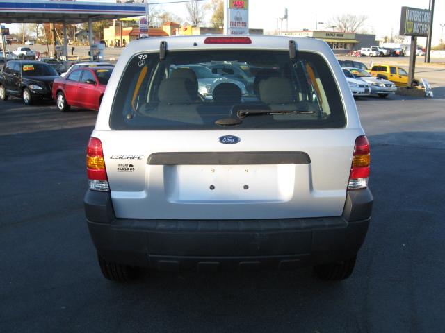 2005 Ford Escape XLS