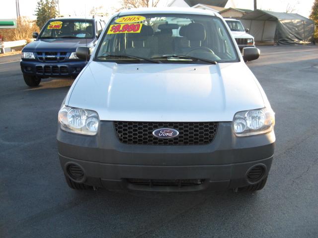 2005 Ford Escape XLS