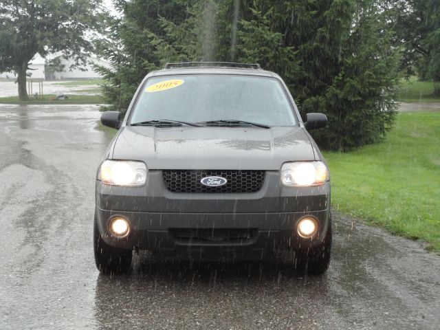 2005 Ford Escape SL 4x4 Regular Cab