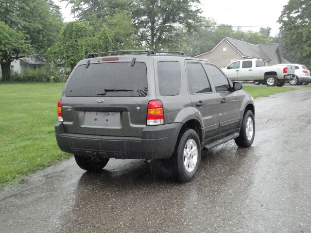 2005 Ford Escape SL 4x4 Regular Cab