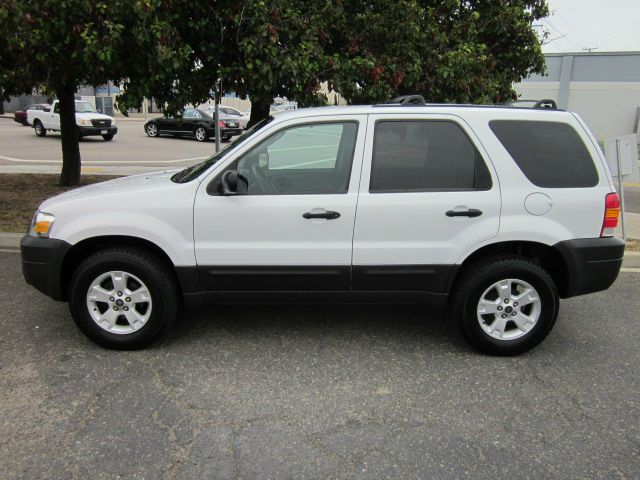 2005 Ford Escape SL 4x4 Regular Cab