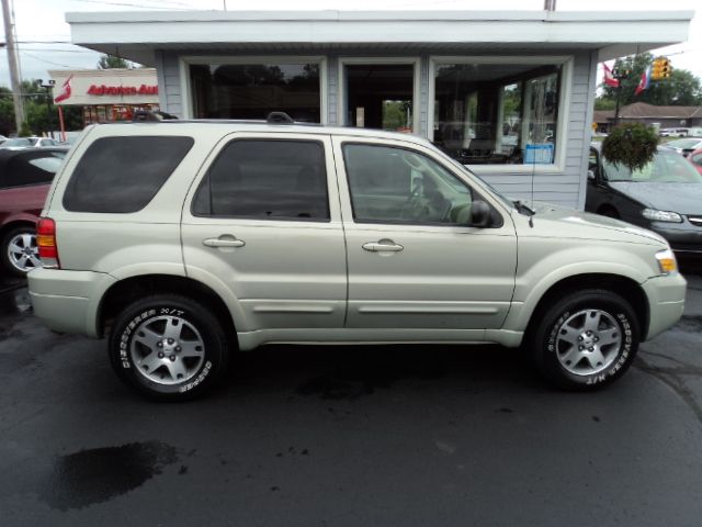 2005 Ford Escape Super