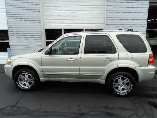 2005 Ford Escape Super