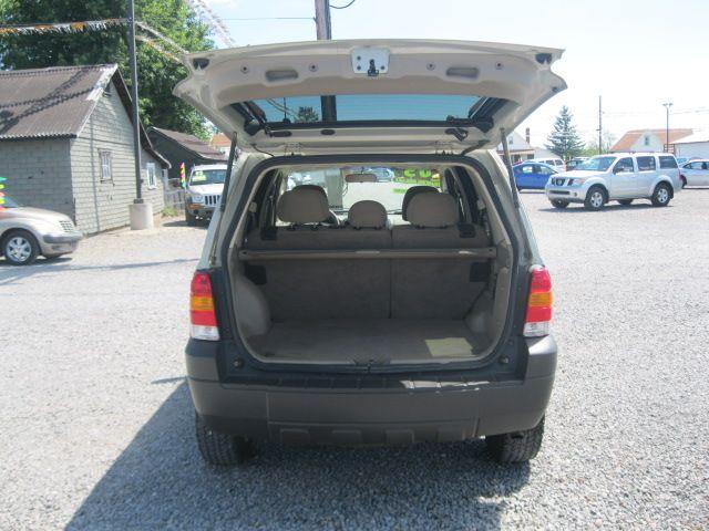 2005 Ford Escape SL 4x4 Regular Cab