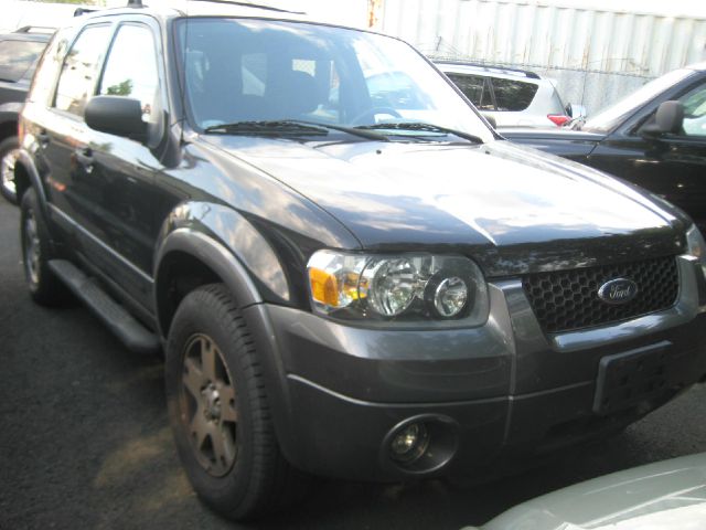 2005 Ford Escape HD Dually 4x4