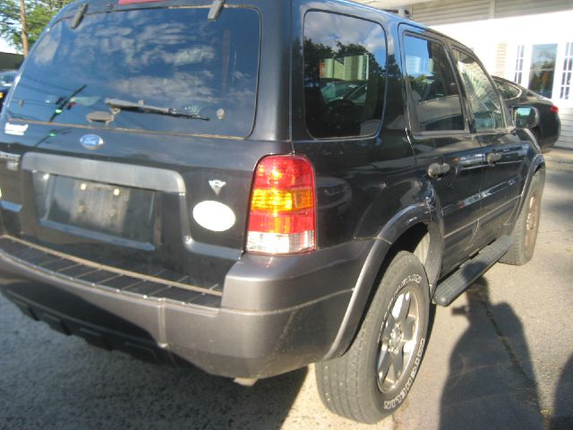 2005 Ford Escape HD Dually 4x4