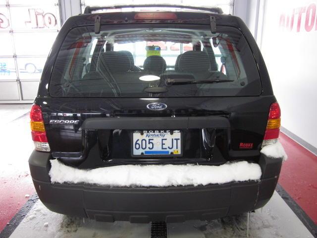 2005 Ford Escape 1500 LT NAV