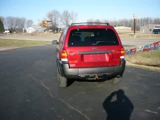 2005 Ford Escape ESi