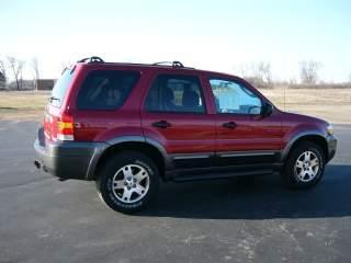 2005 Ford Escape ESi