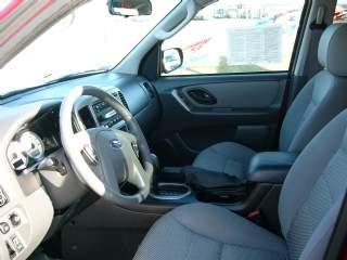 2005 Ford Escape ESi