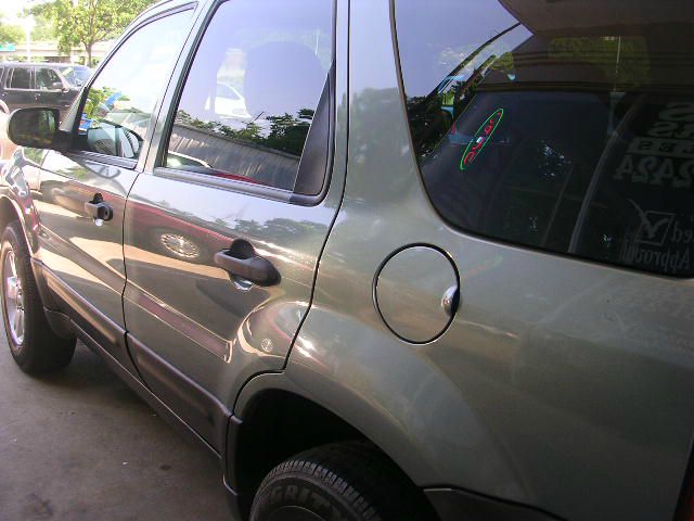 2005 Ford Escape SL 4x4 Regular Cab