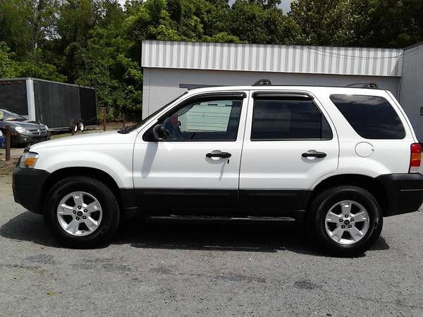 2005 Ford Escape SL 4x4 Regular Cab