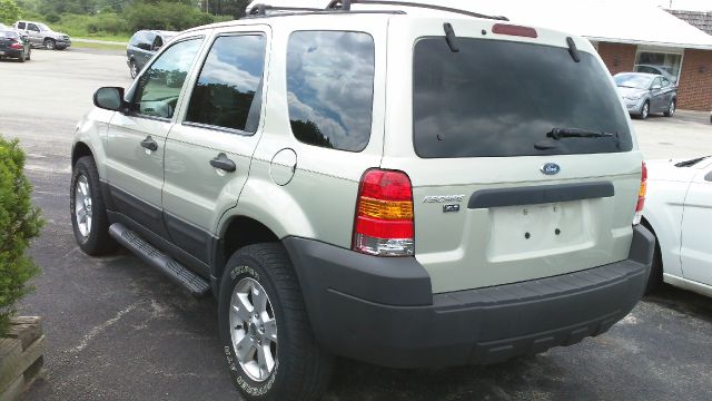 2005 Ford Escape SL 4x4 Regular Cab