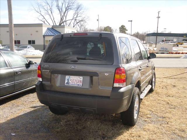 2006 Ford Escape ESi