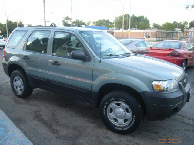 2006 Ford Escape Reg Cab 159.5 WB C5B