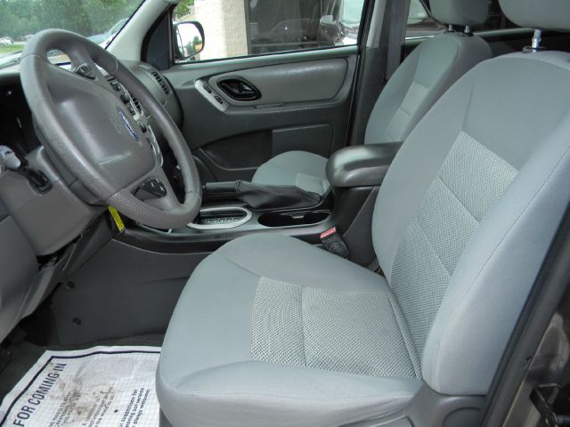 2006 Ford Escape SL 4x4 Regular Cab