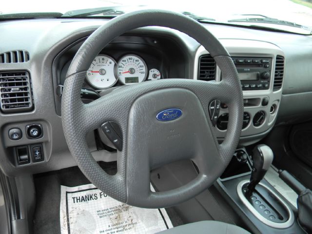 2006 Ford Escape SL 4x4 Regular Cab