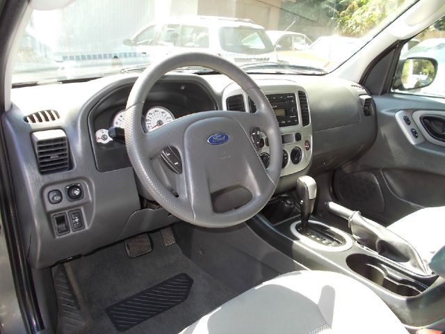 2006 Ford Escape SL 4x4 Regular Cab