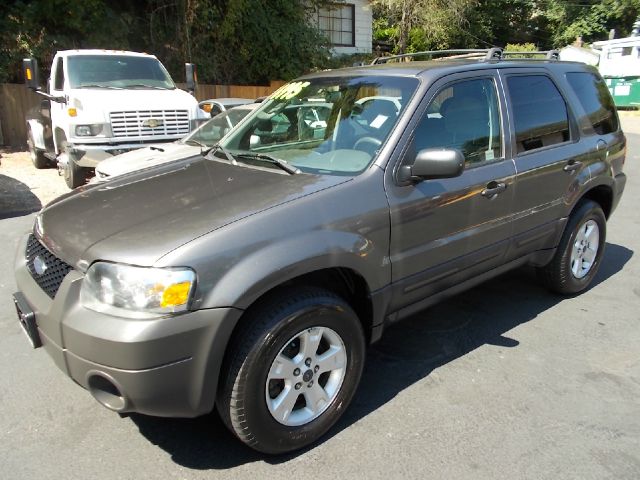 2006 Ford Escape SL 4x4 Regular Cab