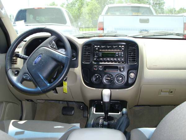 2006 Ford Escape Reg Cab 159.5 WB C5B