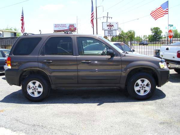 2006 Ford Escape Reg Cab 159.5 WB C5B