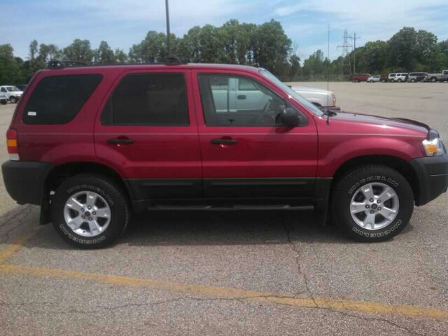 2006 Ford Escape ESi