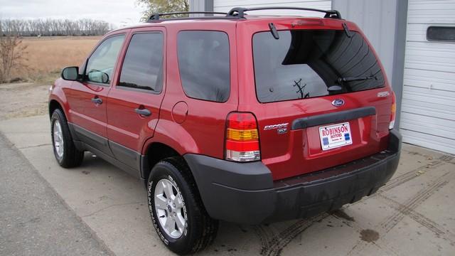 2006 Ford Escape ESi