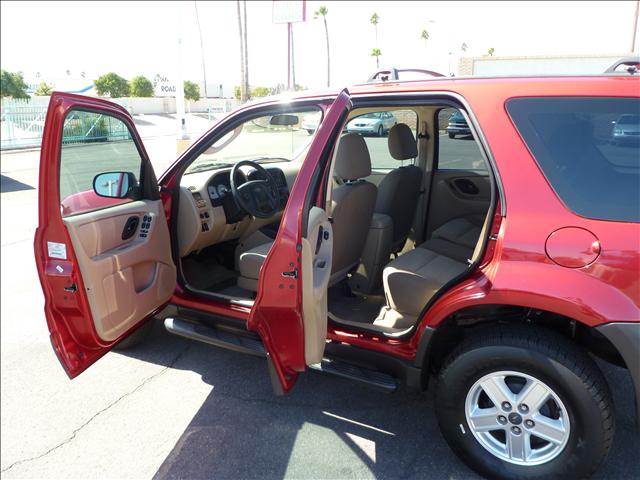 2006 Ford Escape XLS