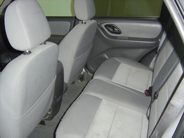 2006 Ford Escape ESi