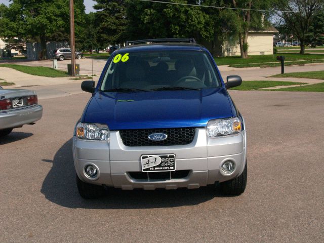 2006 Ford Escape Ram 3500 Diesel 2-WD