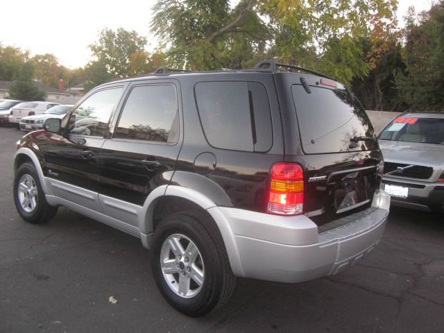 2006 Ford Escape ESi