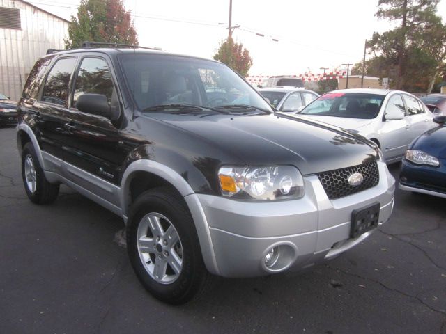 2006 Ford Escape ESi