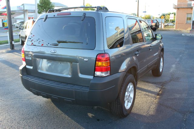 2006 Ford Escape SL 4x4 Regular Cab