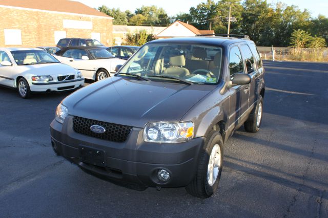 2006 Ford Escape SL 4x4 Regular Cab