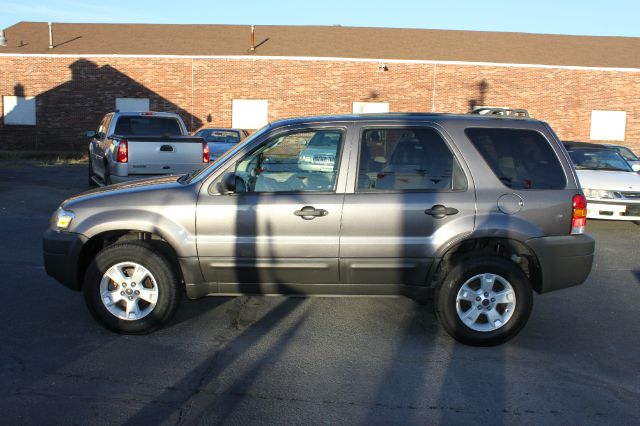 2006 Ford Escape SL 4x4 Regular Cab