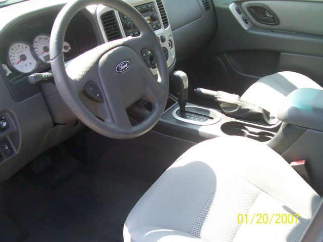 2006 Ford Escape SL 4x4 Regular Cab