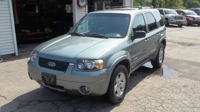 2006 Ford Escape Ram 3500 Diesel 2-WD