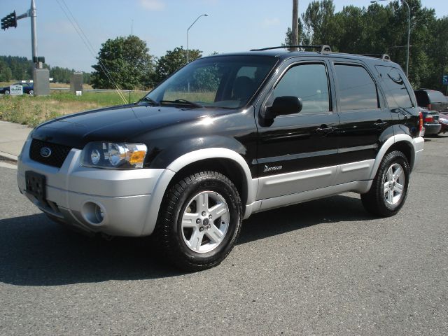 2006 Ford Escape Ram 3500 Diesel 2-WD