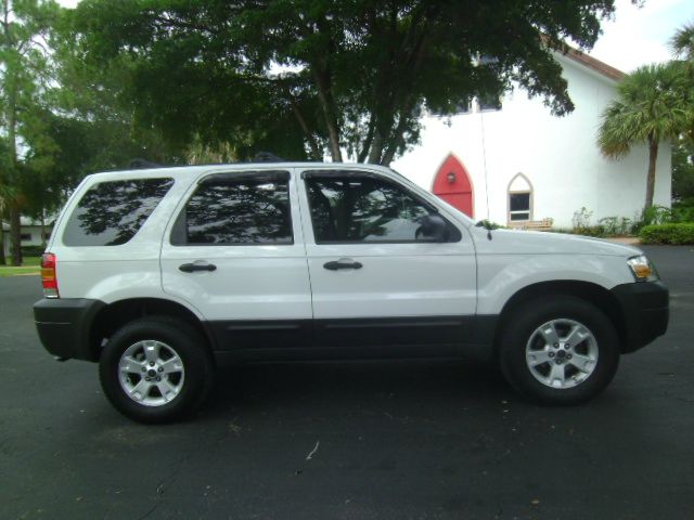 2006 Ford Escape SL 4x4 Regular Cab