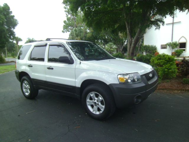 2006 Ford Escape SL 4x4 Regular Cab