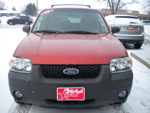 2006 Ford Escape SL 4x4 Regular Cab