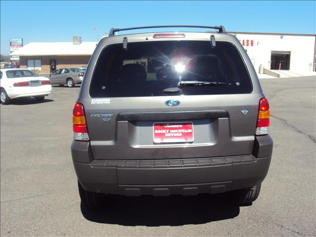 2006 Ford Escape ESi