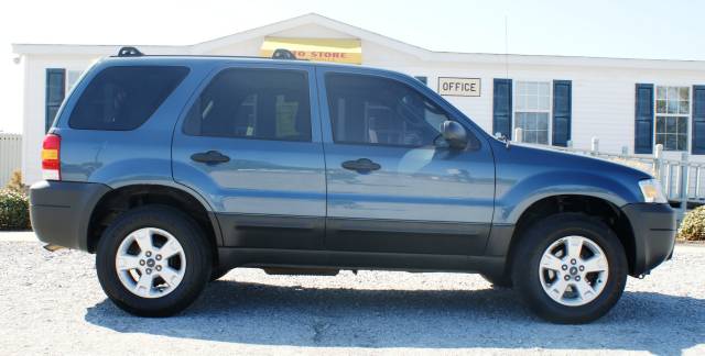 2006 Ford Escape ESi