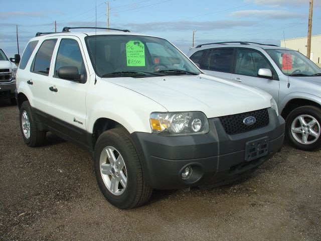 2006 Ford Escape Ram 3500 Diesel 2-WD