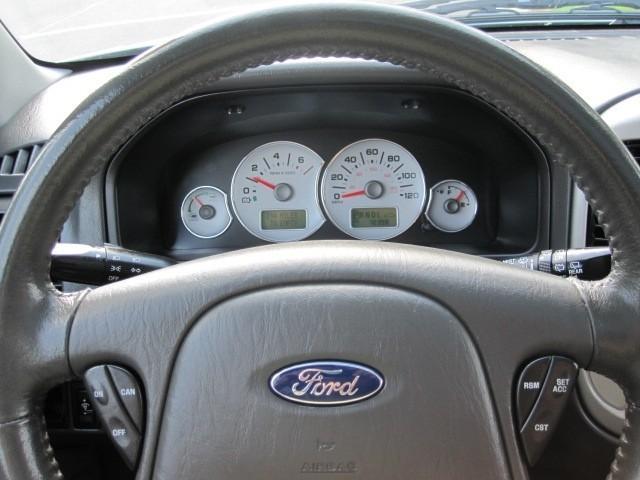 2006 Ford Escape ESi