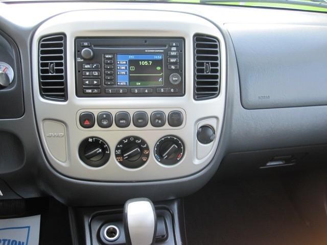 2006 Ford Escape ESi